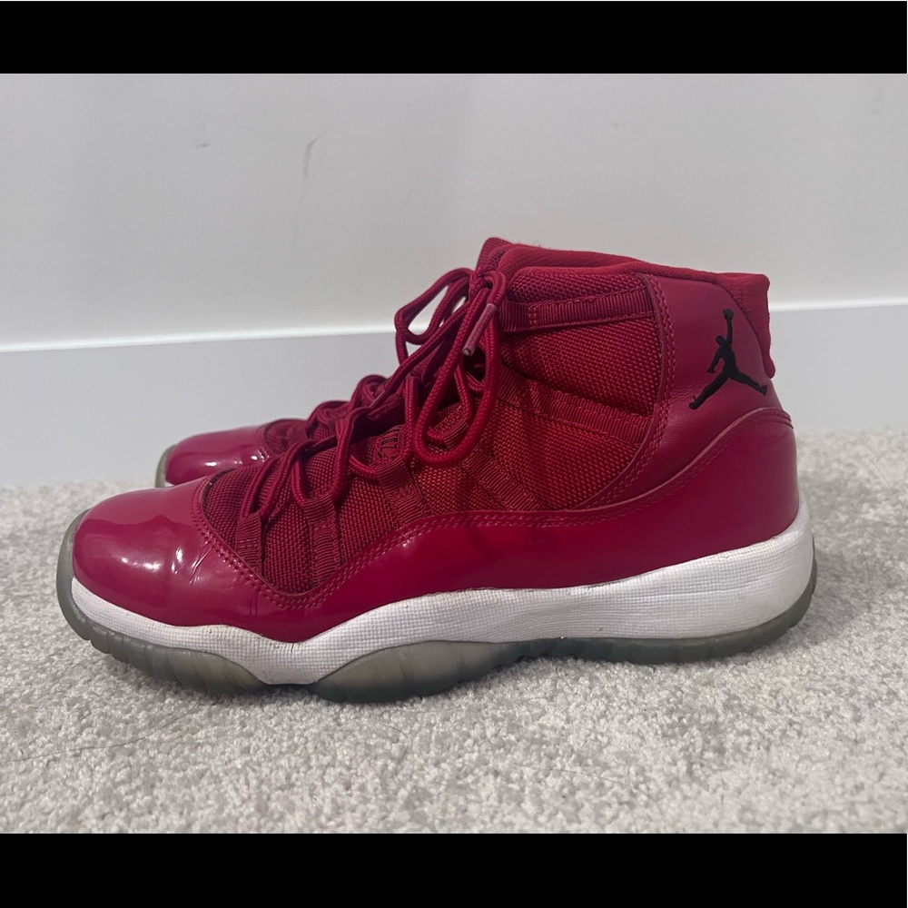 Jordan 11: Royal Red (women size 8)